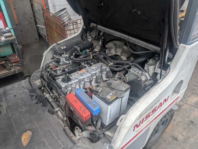 Вилочний автонавантажувач Nissan, 2012 року.
Модель: P1F1A15D.