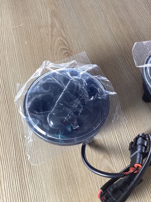 Farol Auxiliar LED Redondo para Moto – Par Novo