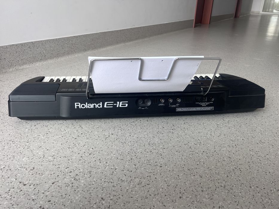 Roland E-16 syntezator, keyboard