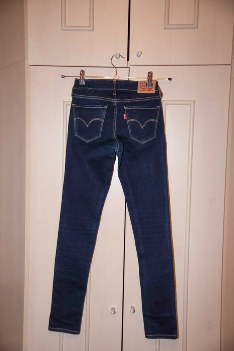 Джинсы женские Levis Skinny 25 р