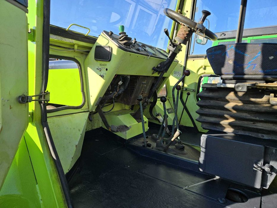 Ciągnik Mercedes MB trac 800