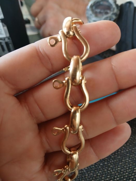 Venda apenas  fio ouro 19.2 kilates  com pendente 169 g.