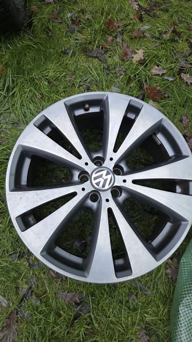 Felgi aluminiowe 5x100 18cali et.35.chicago vw