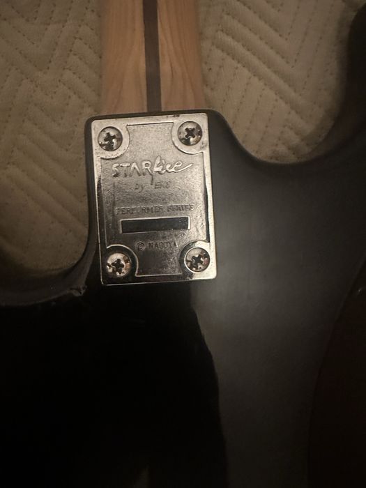 Guitarra starfire