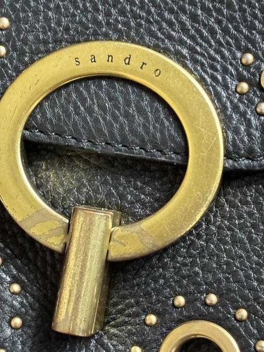 Sandro шкіряна сумка з люверсами Sandro Paris