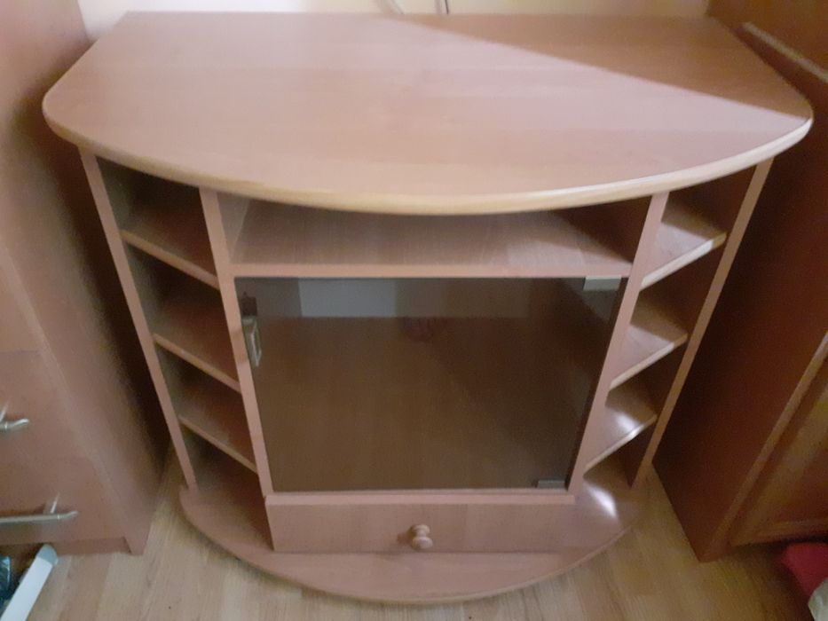 Stół pod telewizor