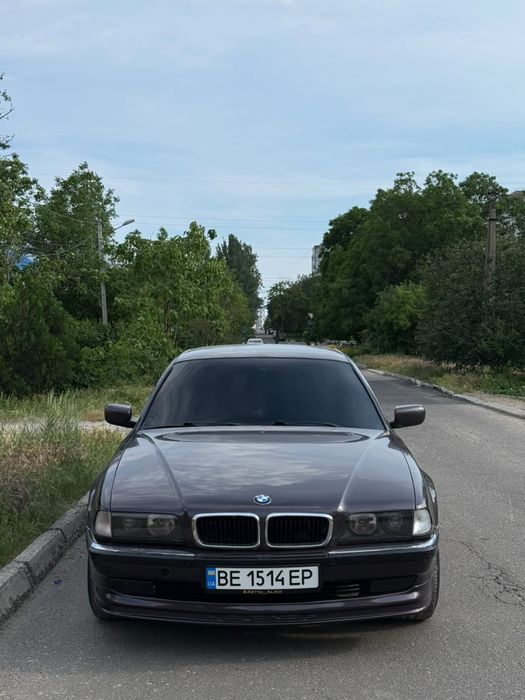 Bmw 7 E38 3.0I gas/benzin