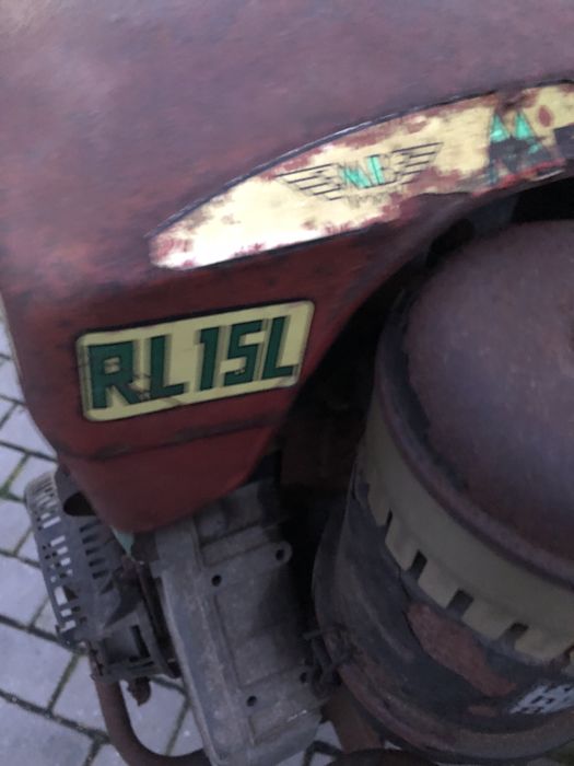 Trator agricula com reboque