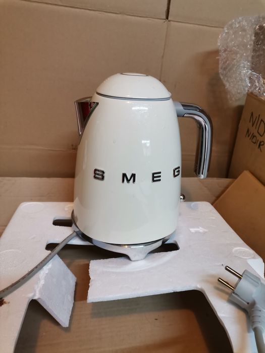 Czajnik elektryczny Smeg KLF03