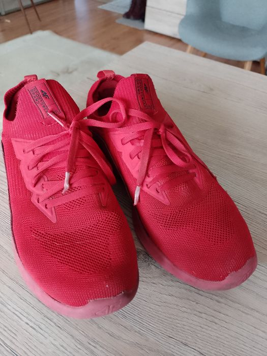 Buty sportowe 4F 40
