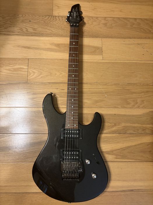 Guitarra electrica Yamaha RGX220DZ
