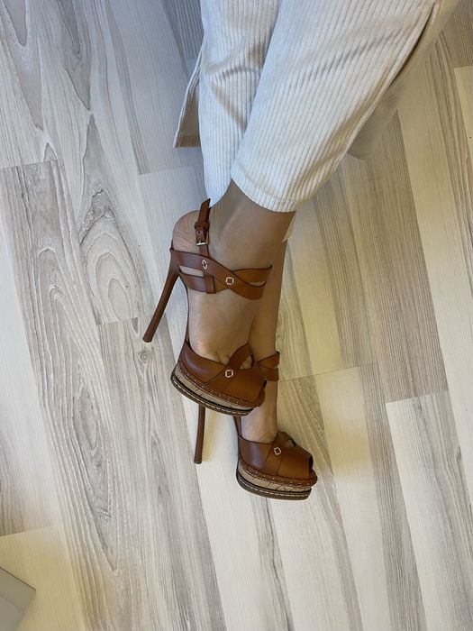 Босоножки CASADEI коричневого цвета