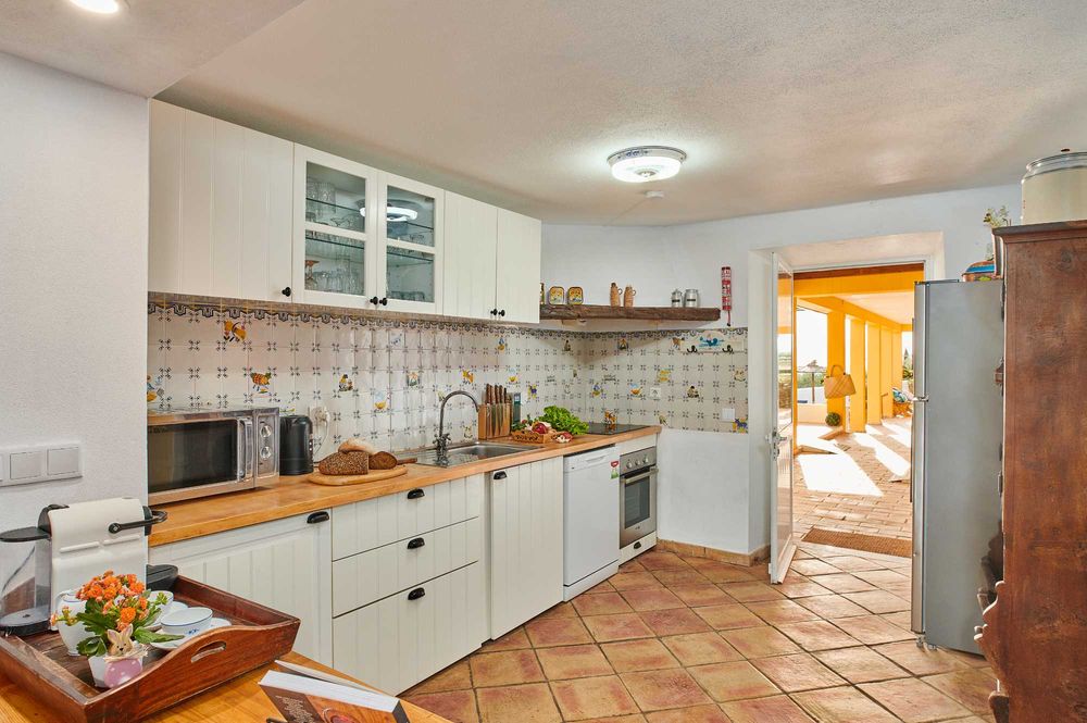 Boliqueime, Vivenda T8, jardim, piscina, vista mar.