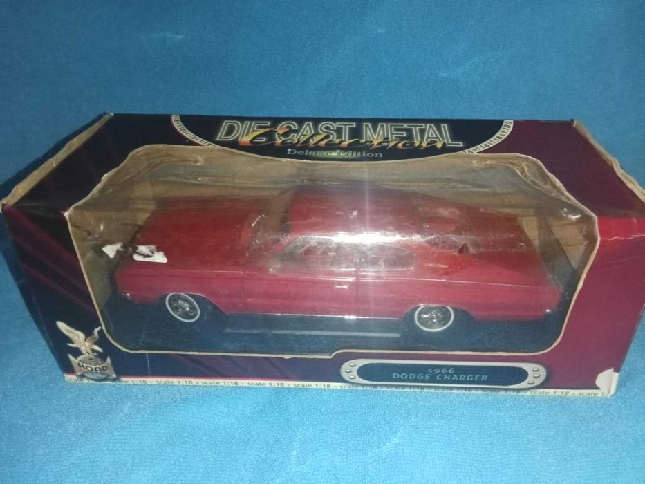 Dodge Charger 1966 Road Signature Miniatura