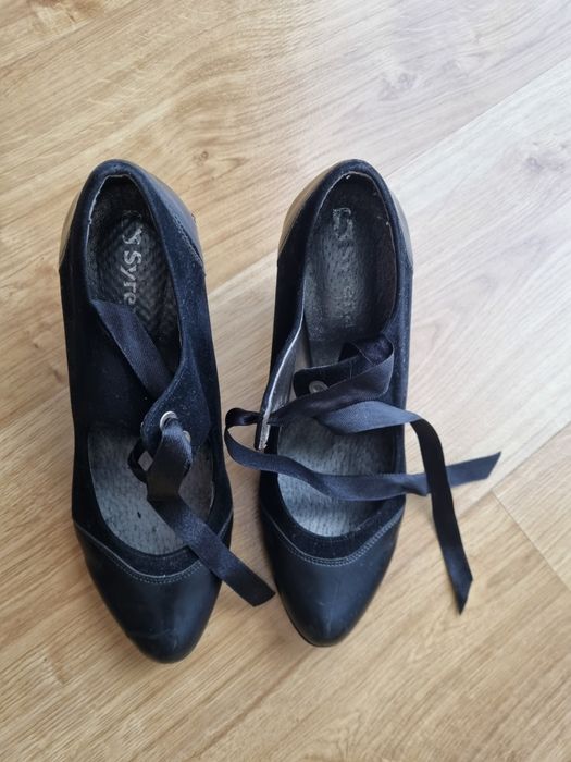 Buty damskie  rozm.35