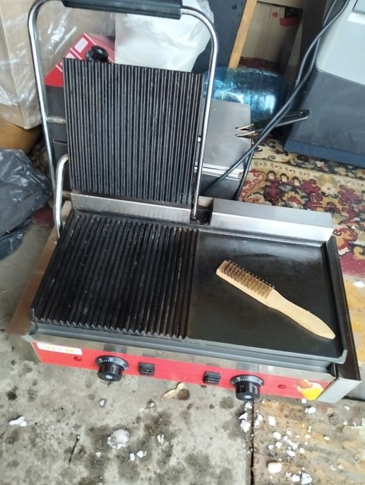 Гриль 8 000тис .