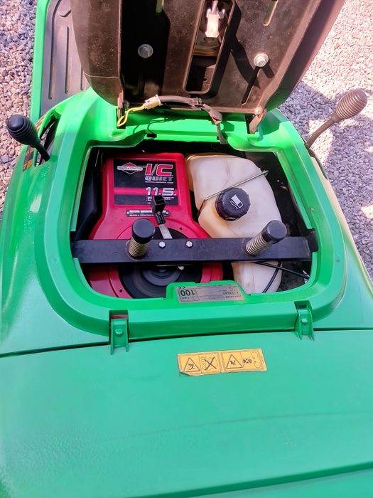 Traktorek skosiarka SABRE JOHN DEERE
