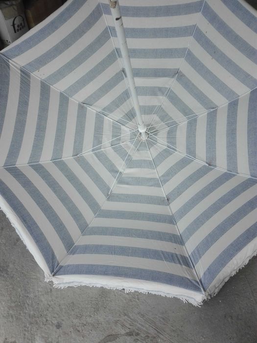 Guarda sois de praia, vários tamanhaos