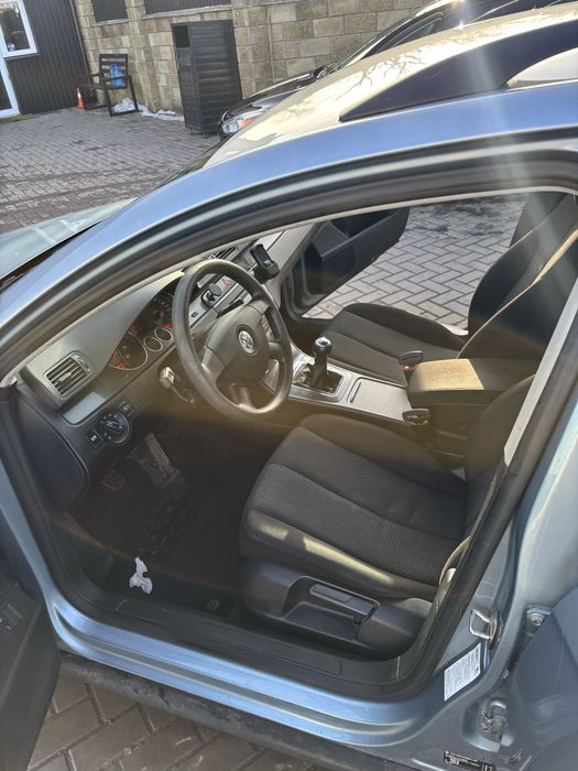 Продам автомобіль wolkswagen passat b6