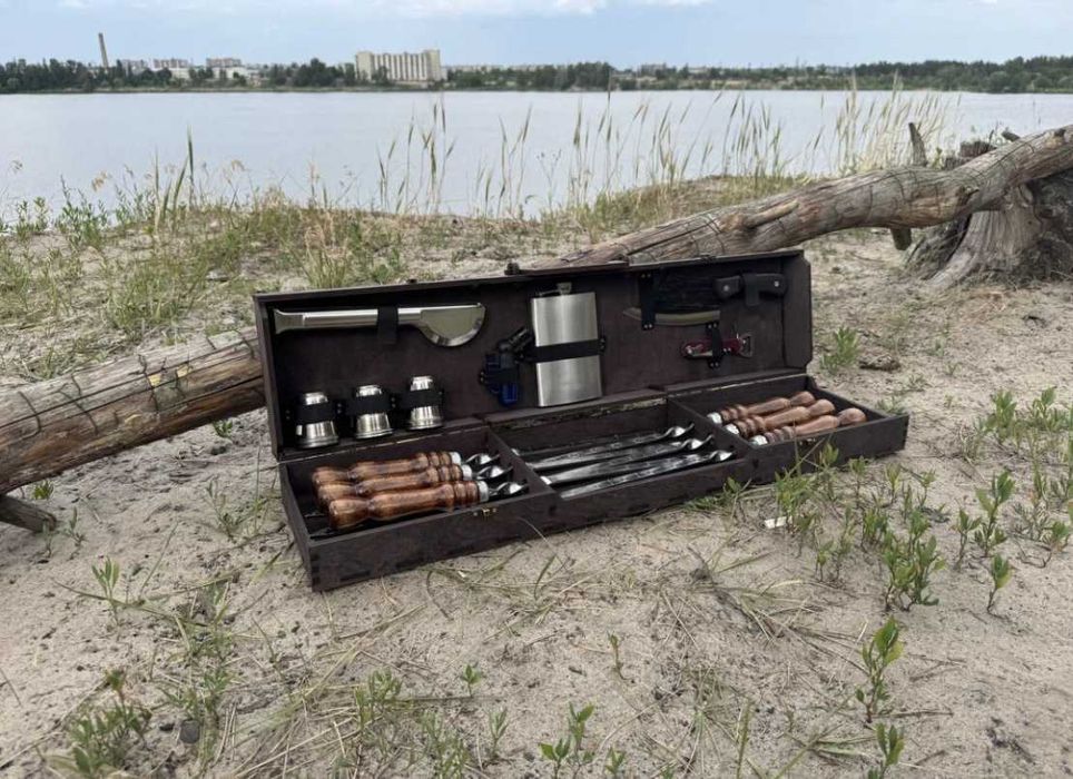 Ідеальний на подарунок набір шампурів в кейсі!+можливість гравіювання!