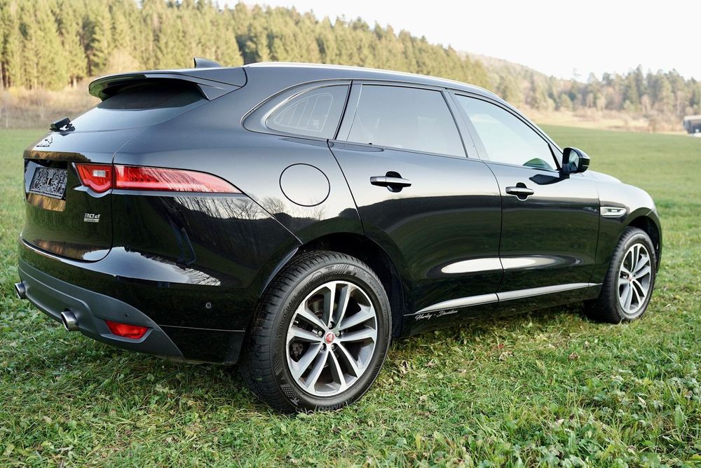 JAGUAR F-PACE 3.0d • 300 KM • AWD R-Sport, Okazja! 
2017 | 167 000