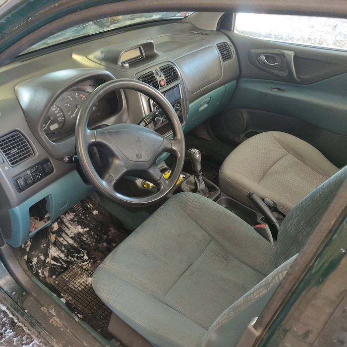 Міцубісі спейс стар