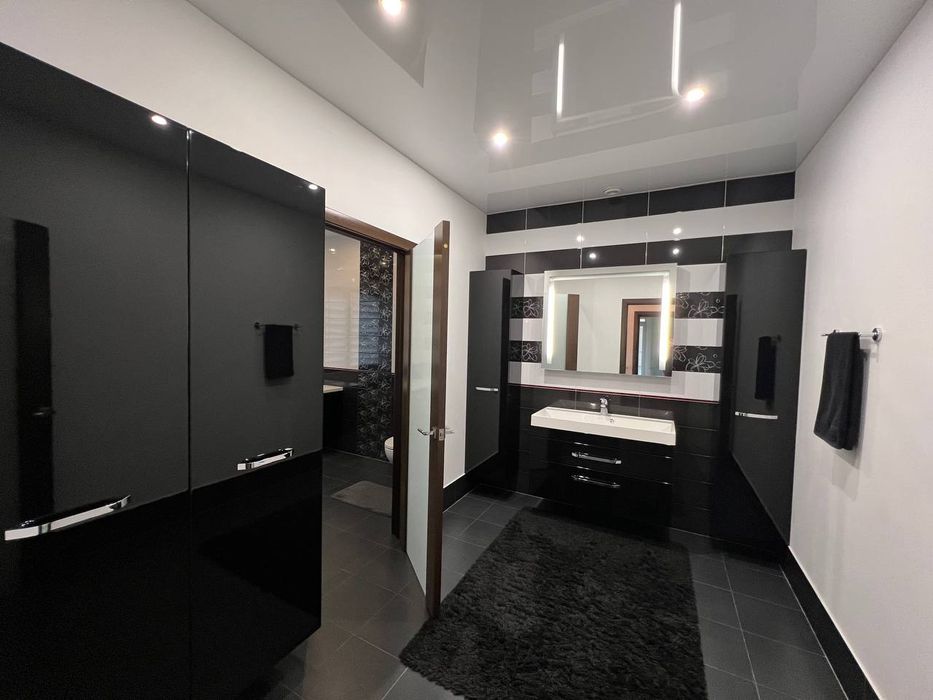 Продаётся современный капитальный дом в начале Обуховки лес река