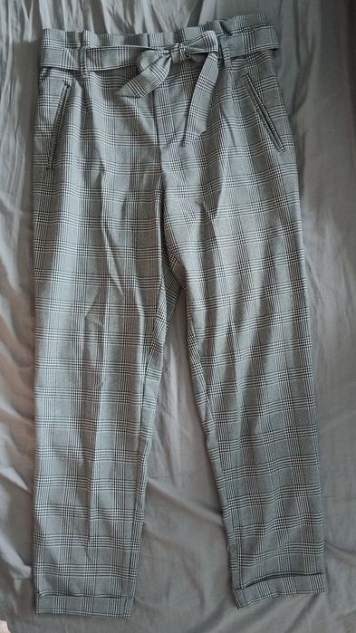 Eleganckie spodnie wizytowe Zara r. 36, czarno-białe