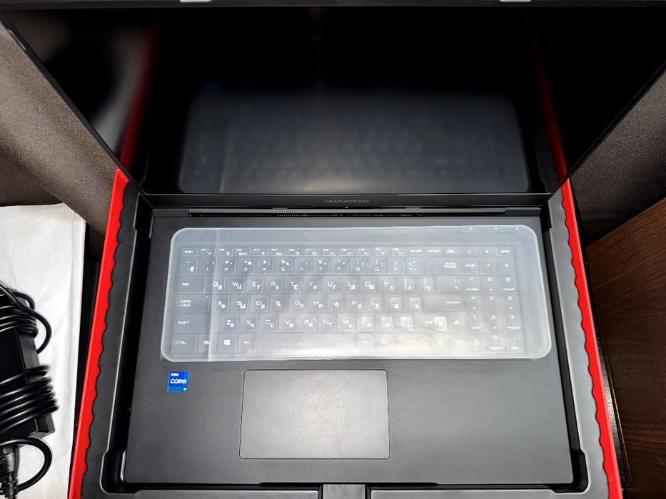 Продам ноутбук Maingear Vector Pro 17,3/ RTX3080 16Gb