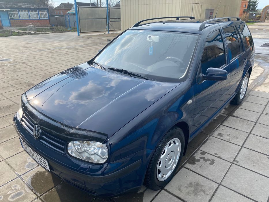 Продам автомобіль Volkswagen Golf 4