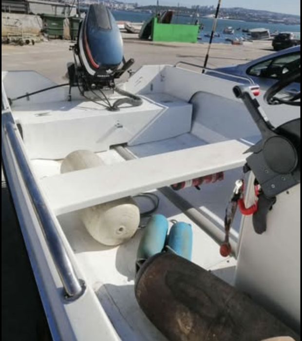 Barco 4,50mt Yamaha 30hp + Atrelado