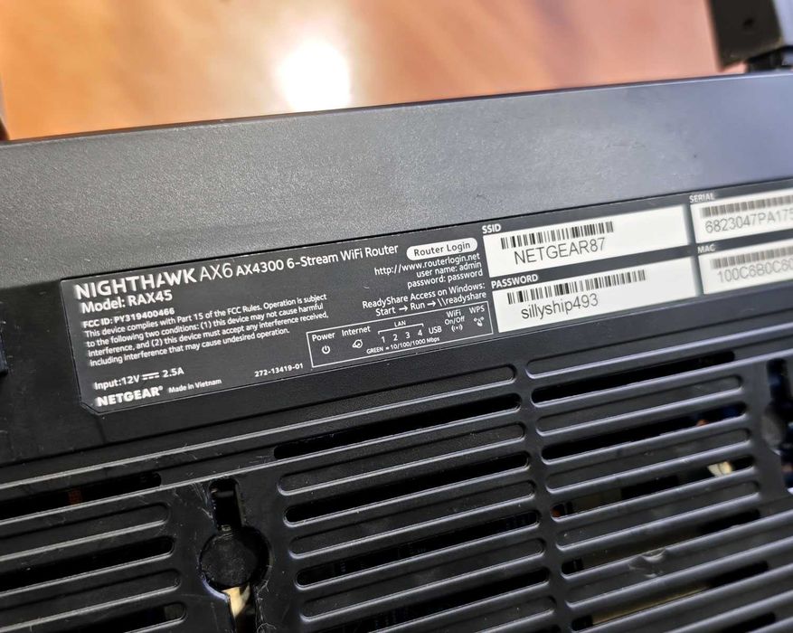 WiiFi 6 роутер NETGEAR Nighthawk AX6 6-Stream AX4300 RAX45-100NAS: 2 ...