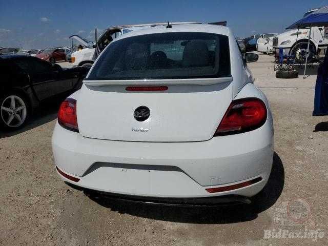 Бампер для Volkswagen Beetle разборка запчастини шрот Фольцваген Битл запчасти