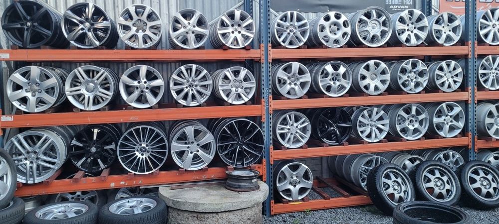 Oryginalne felgi aluminiowe Renault 17  5x114,3 polecam