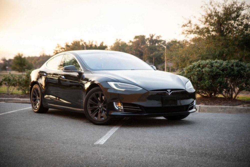 Tesla Model S 100D      2019