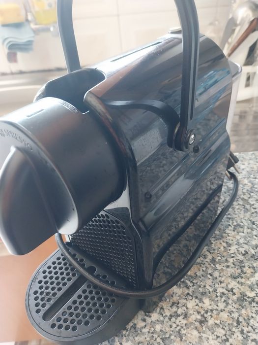 Maquinas  cafe electrica krups  nespresso capsulas c/ avaria