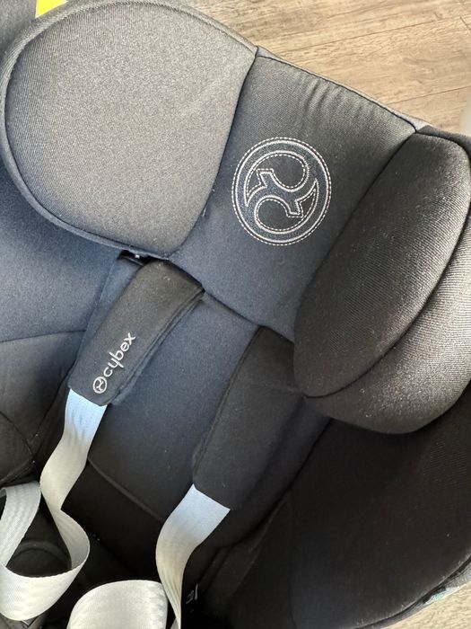 Fotelik samochodowy Cybex sirona z2+ z bazą