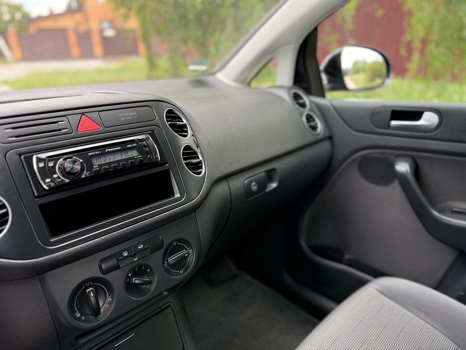 Volkswagen Golf Plus Розмитнений з Німеччини