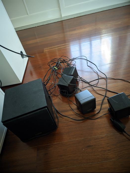 Cambridge SoundWorks FPS1600 4.1 Sound System

Cambridge SoundWorks Audio System64553337334786120