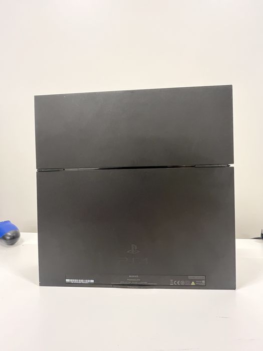 PS4 + 2 comandos + 1 jogo em bom estado!!64575229690627124