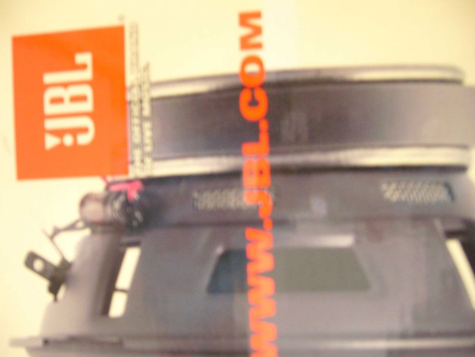 Vendo colunas auto JBL Novas