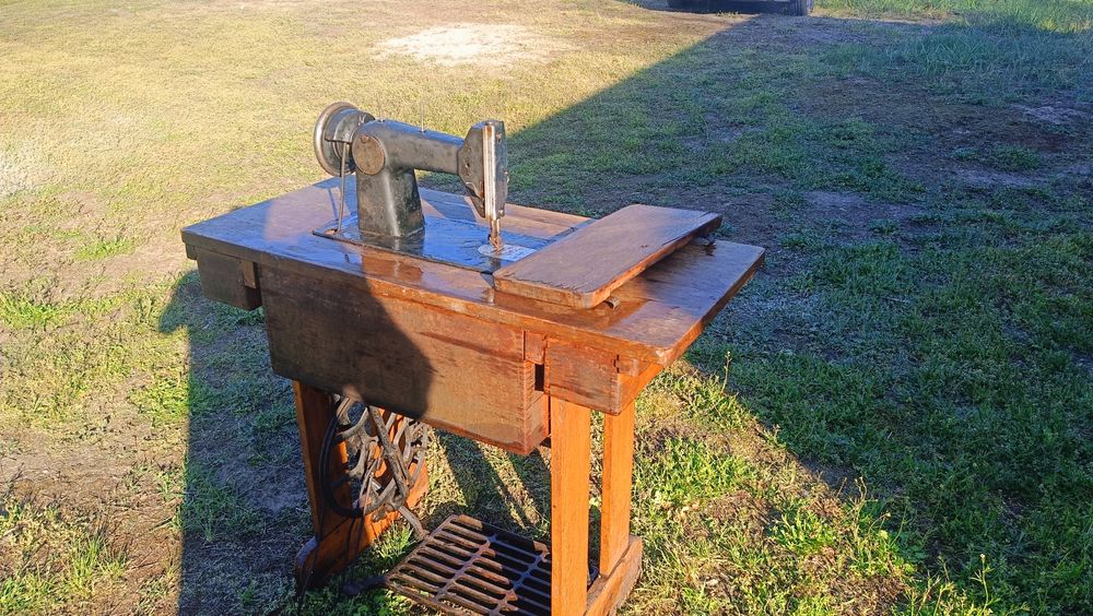 Maszyna do szycia Łucznik PRL