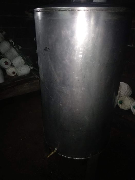 Cubas e prensa das uvas