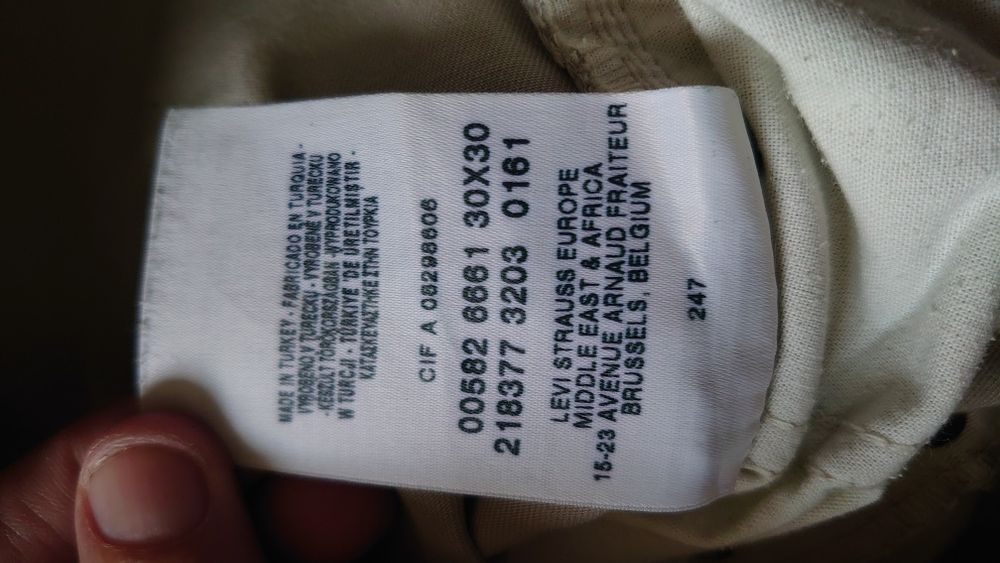 Levi's spodnie męskie 30/30 proste 582 jasny kolor beż szersza nogawka