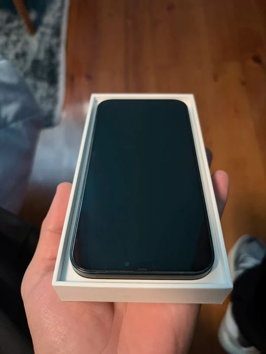 iPhone 12 128GB Preto com Caixa e Capa MagSafe