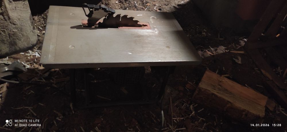 Piła stołowa mała