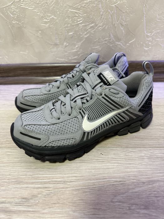 Nike Zoom Vomero 5