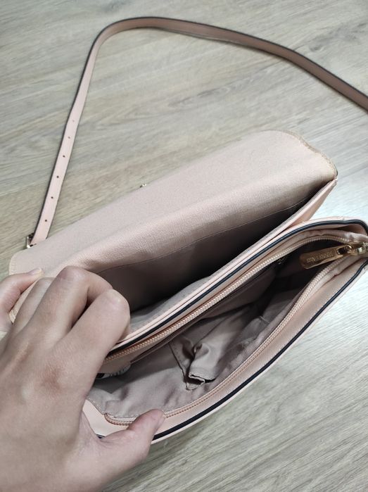 Torebka listonoszka pudrowy róż