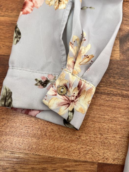 Класична жіноча рубашка