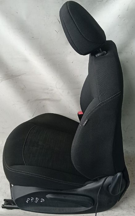 Banco frente esquerdo PEUGEOT 208